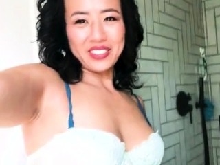 Mistress Lucy Khan – Giantess Pov – My Tiny Human